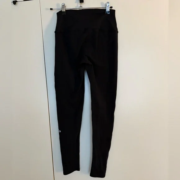 Alo high waisted black leggings - Picture 3 of 4